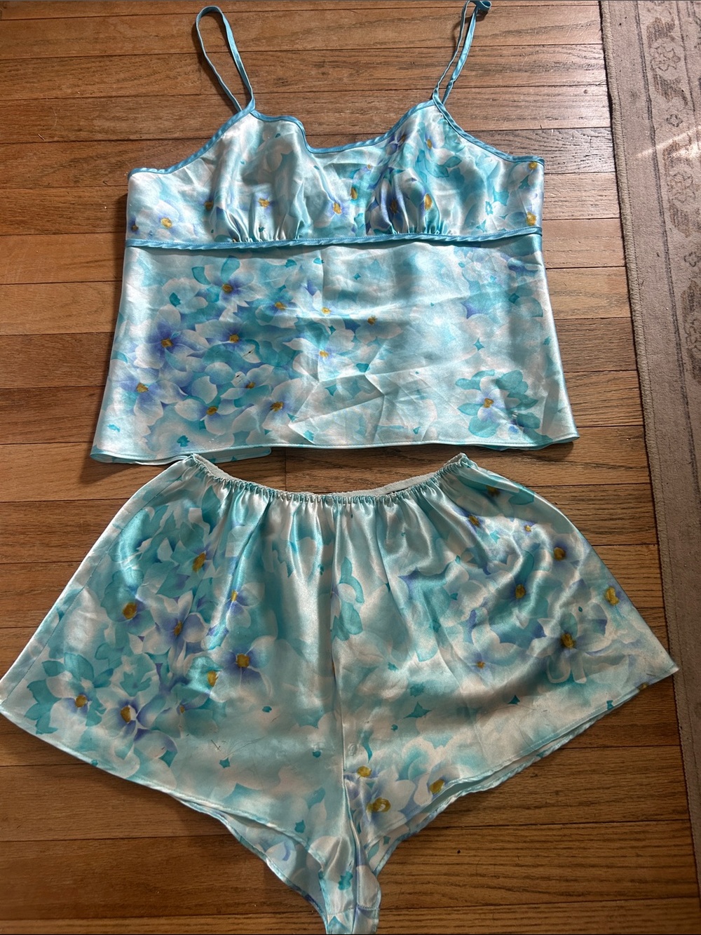 Women’s Light Blue Floral Satin Lounge Set - intimates